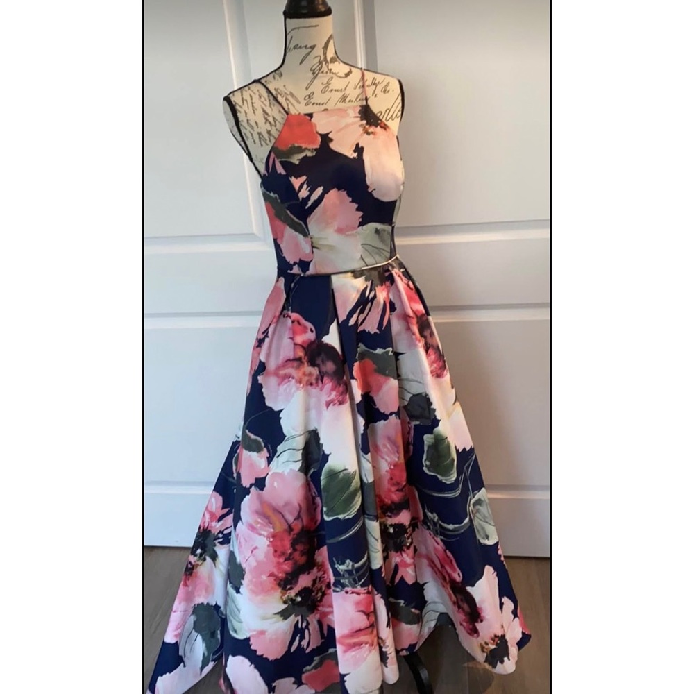 Betsy & Adam High-Low Floral-Print Gown